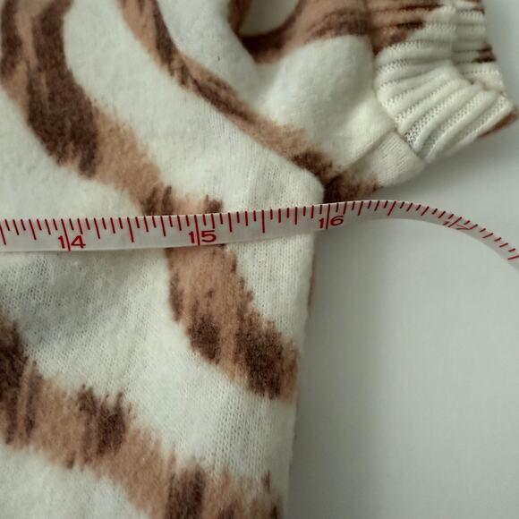 M Colsie Brown Zebra Print Crop Sweater - Picture 8 of 10